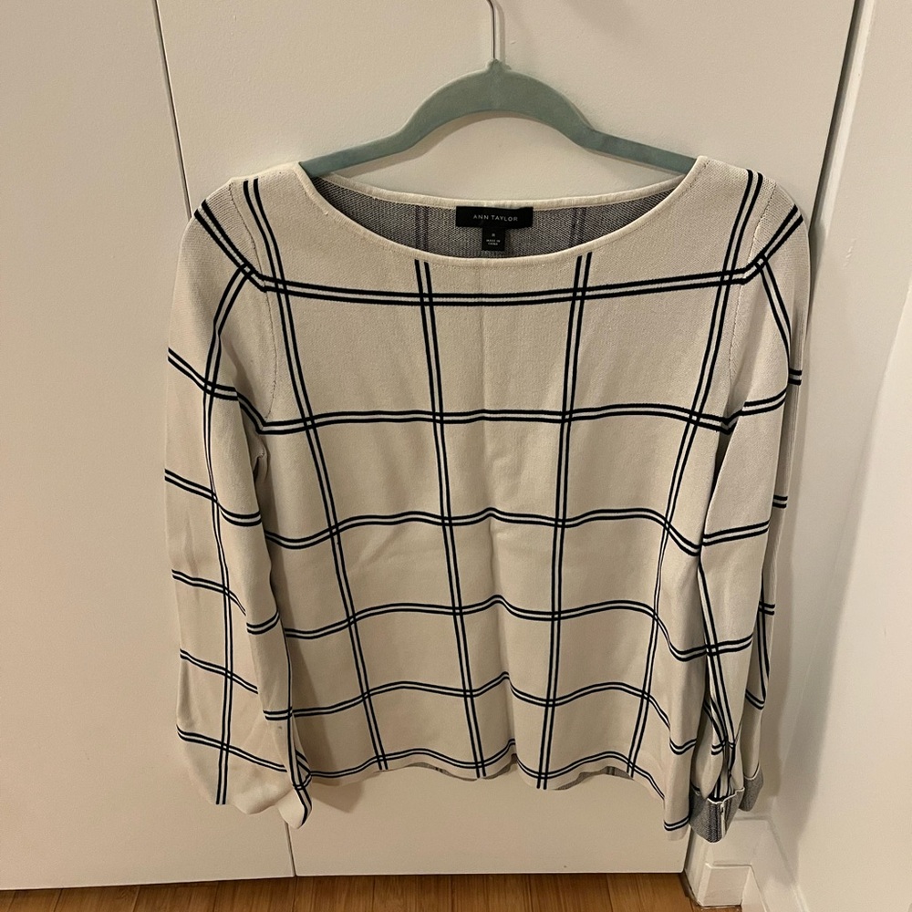 Ann Taylor Plaid Women's Blouse in Cream and Black
